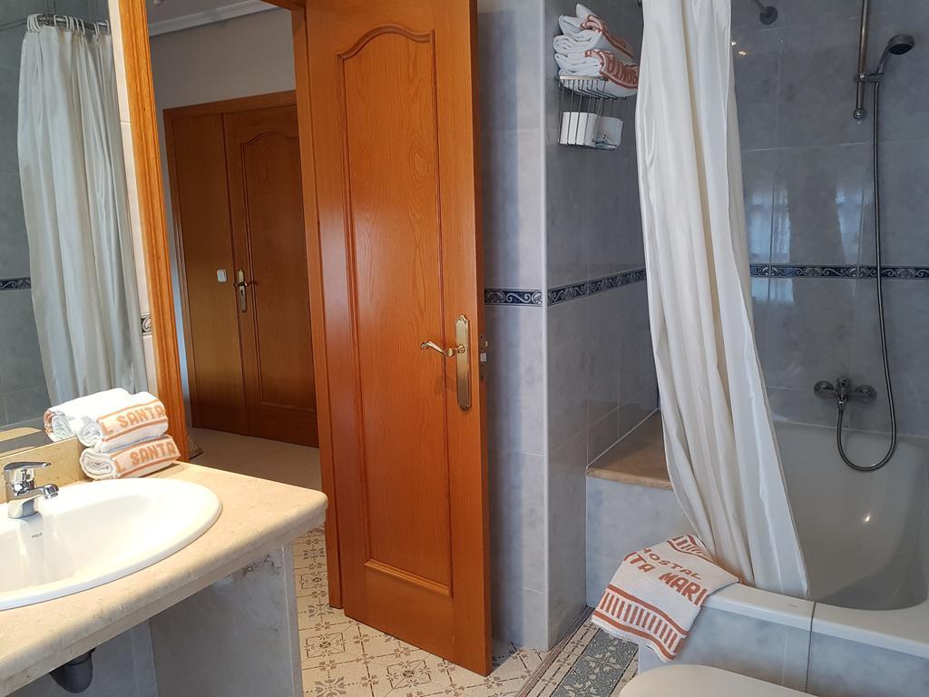 Hostal Santa Maria Какабелос Екстериор снимка