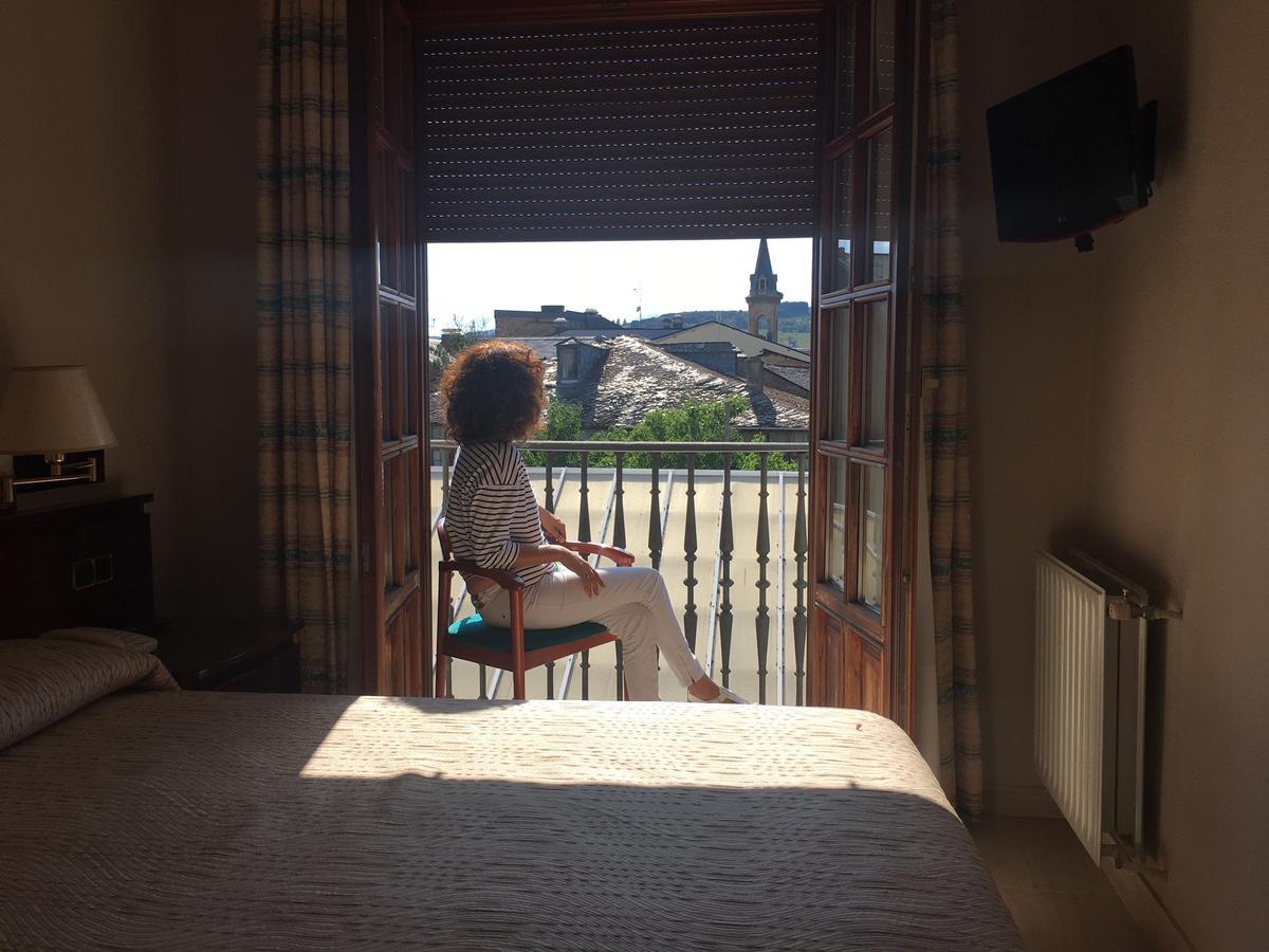 Hostal Santa Maria Какабелос Екстериор снимка